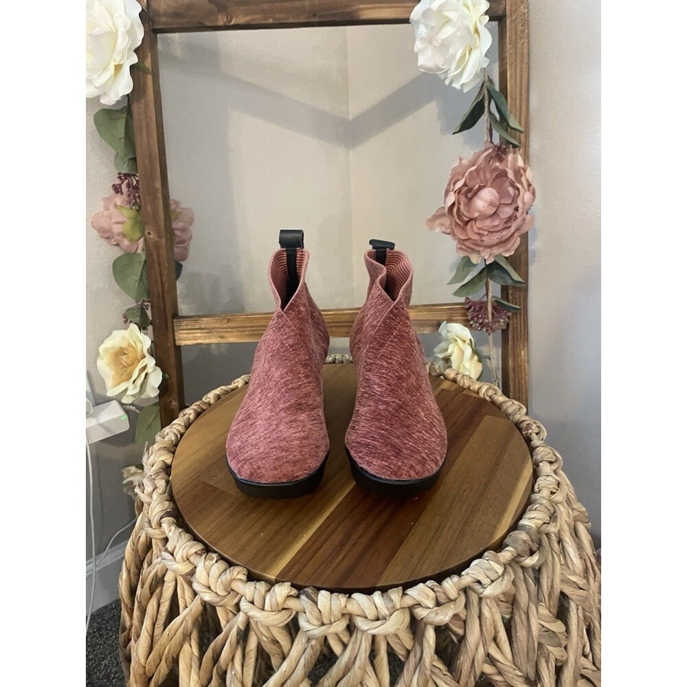 Bernie Mev Yael Sally Marsala Velvet Textured Slip-On Bootie Size 35
